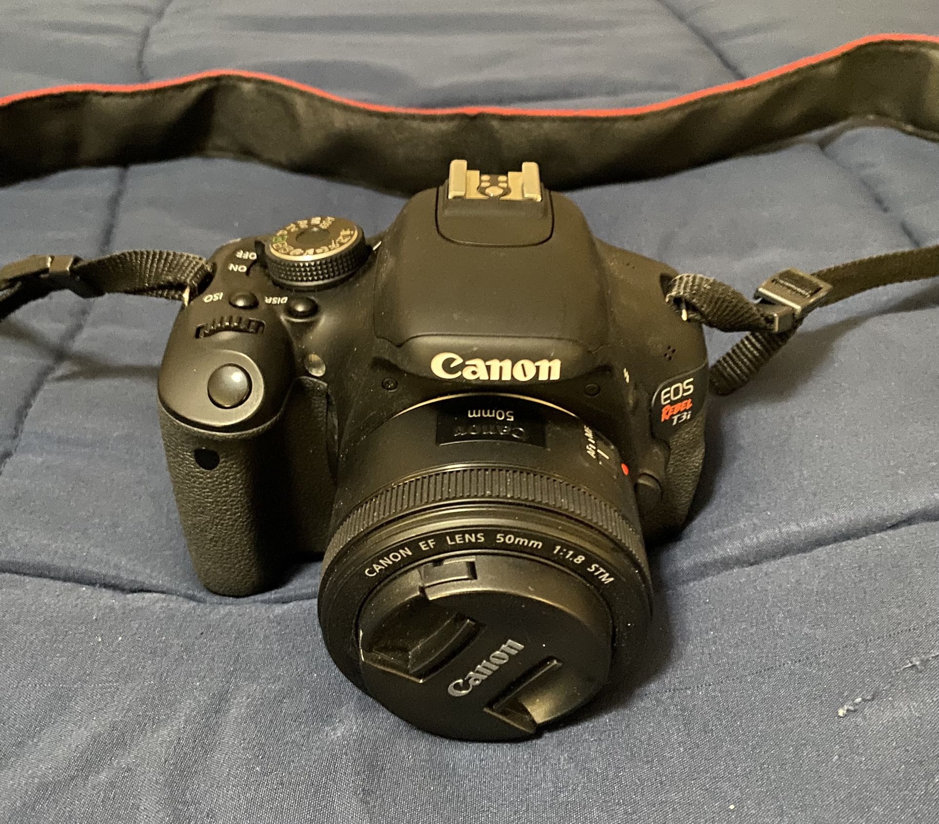 Canon Rebel TS3 With Bag And 2 Lenses