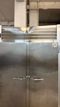Trausten Kitchen fridge