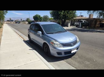 2010 nissan versa