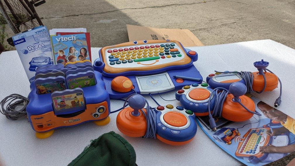 VTech V Smile PC Pal And Games Lot