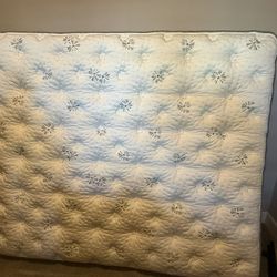 Aireloom King Size Mattress And Metal Bed Frame