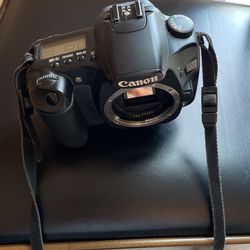 Canon EOS 30 D Iso 1600 7.5 Pixel