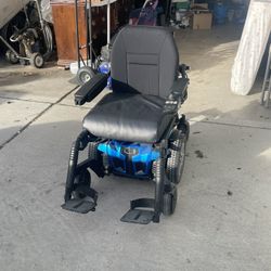 Quantum Edge 2.0 Electric Wheelchair