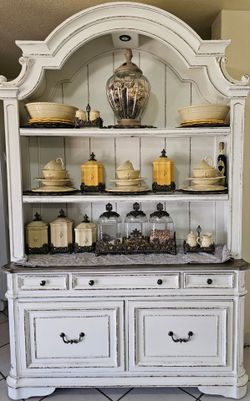 Credenza farmhouse hutch