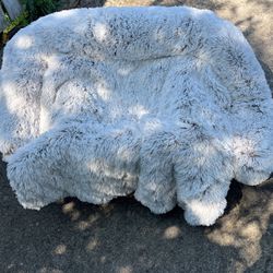 FURRY DOG BED 45 Inch By 37 Inch NEW NEVER Used