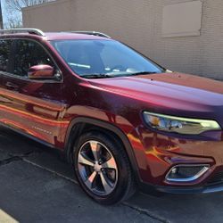 2019 Jeep Cherokee $11,999 OTD  