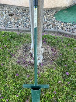 Hound Dog Bulb and Garden Planter, $20