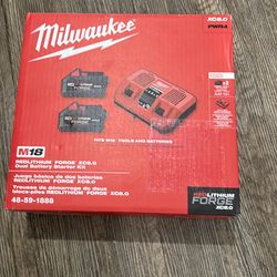 Milwaukee   Battery s  Forge   (2) 8.0 And  dual   Battery  charger  kit