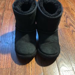 Lightly Used Ugg Boots, US11