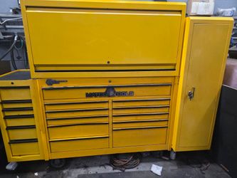 Matco Pro Series Mechanic Tool Box w/ Hutch, Locker & Side Cabinet