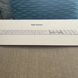 Apple Magic Keyboard W/Numeric Keypad