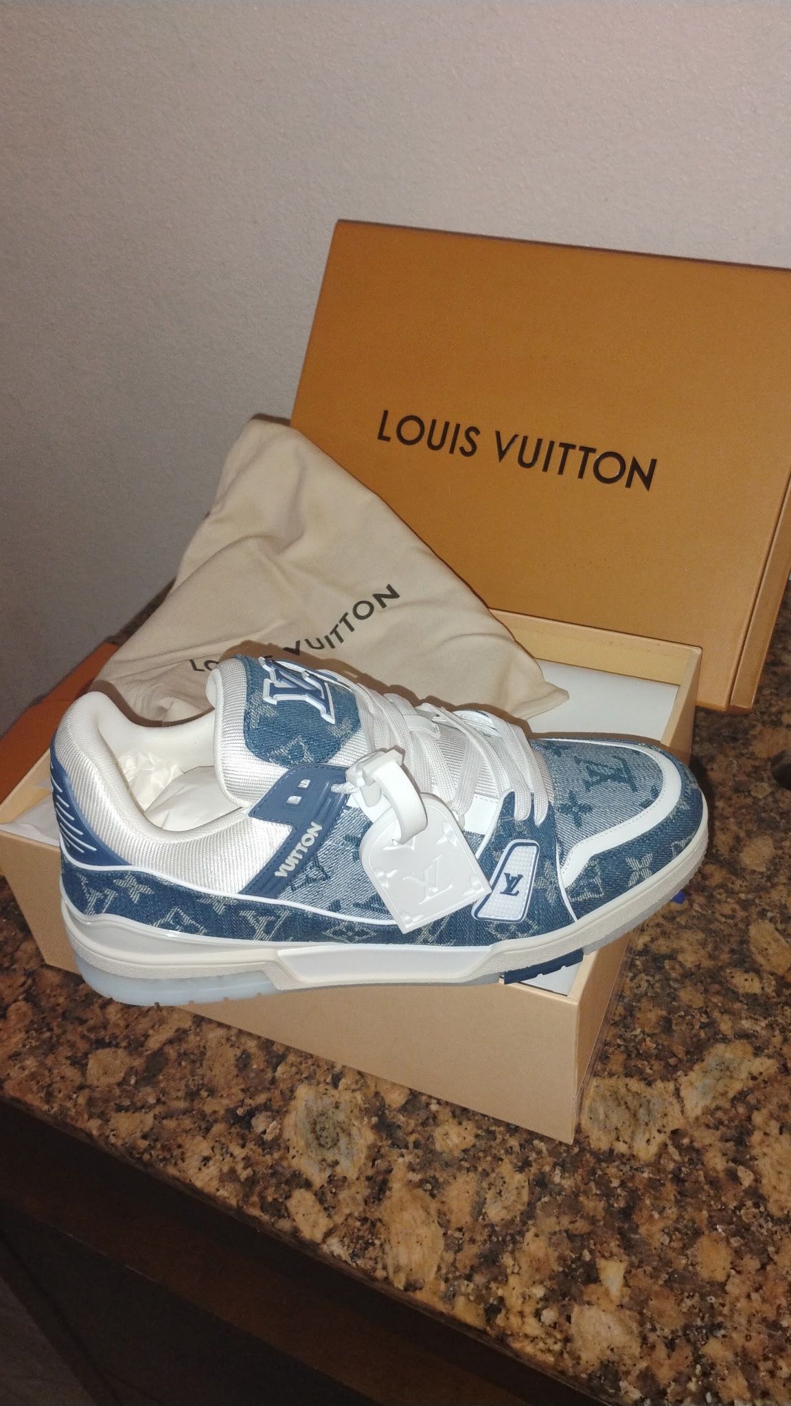 Lv Shoes
