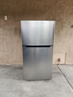 3MONTHS WARRANTY 33X31X66 INSIGNIA FRIDGE 21CUFT SILVER 