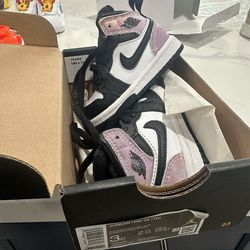 Nike shoes