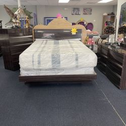Queen Bed Set 