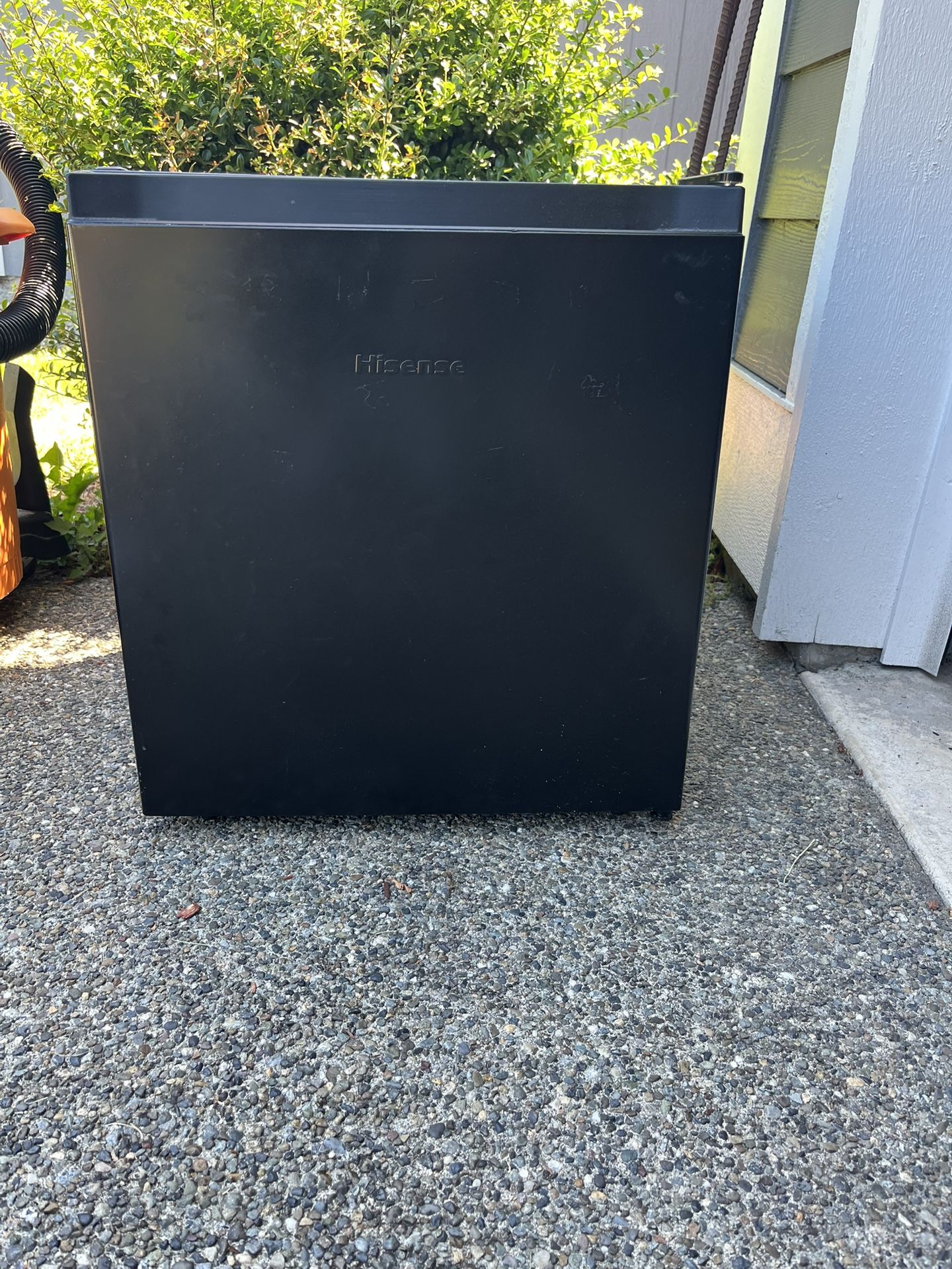 Hisense Mini Fridge