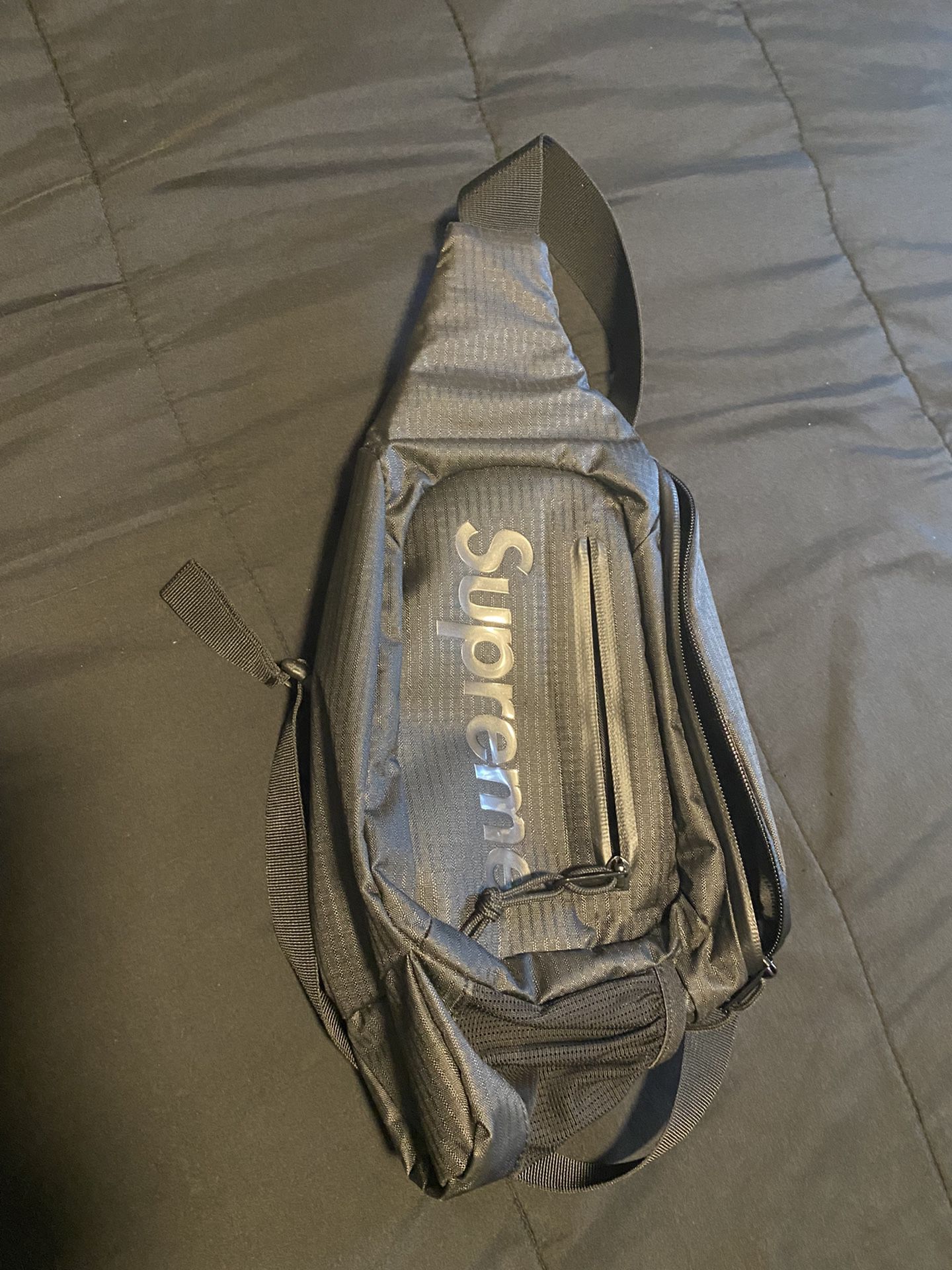 Supreme SS21 Sling Bag Black
