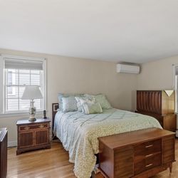 Vintage Queen Bedroom Set 