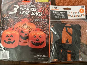 FREE Halloween Leaf Bags/ Garland Decor