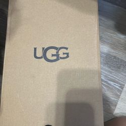 Uggs Slippers 