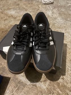 Adidas sambas size 11