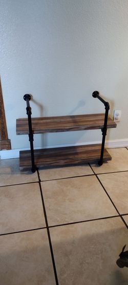 Floating wall shelf