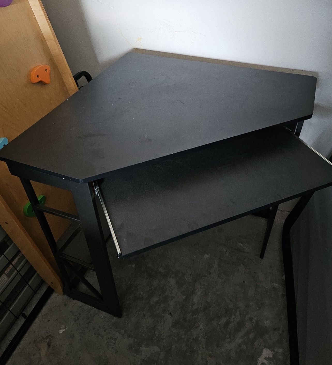 Corner Desk
