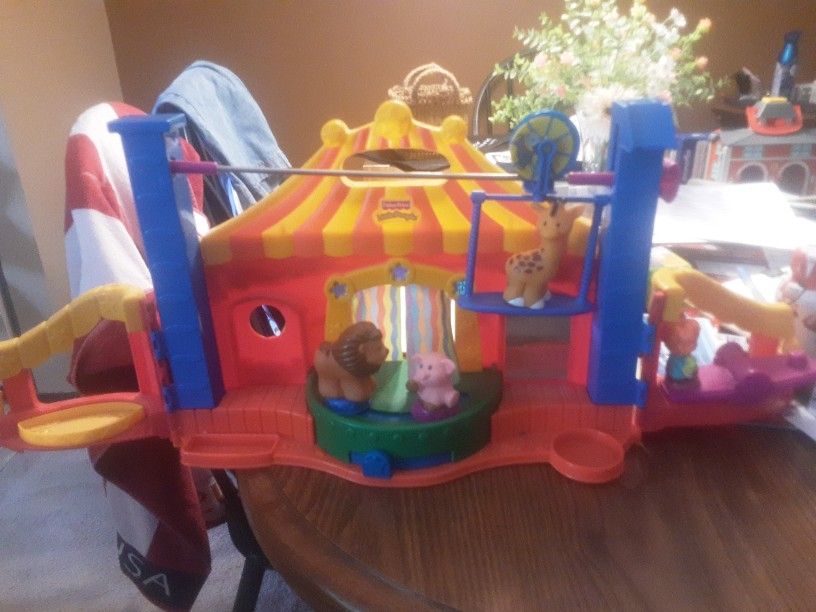 Fisher-Price Little People Circus Touch And Feel 2005