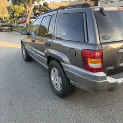 Salvage Title  Jeep Grand Cherokee 