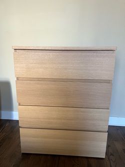 Oakwood dresser, EXCELLENT condition
