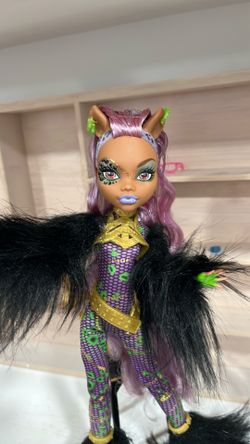 Monster high doll clawdeen