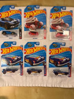 Hot wheels treasure hunts lot of 6