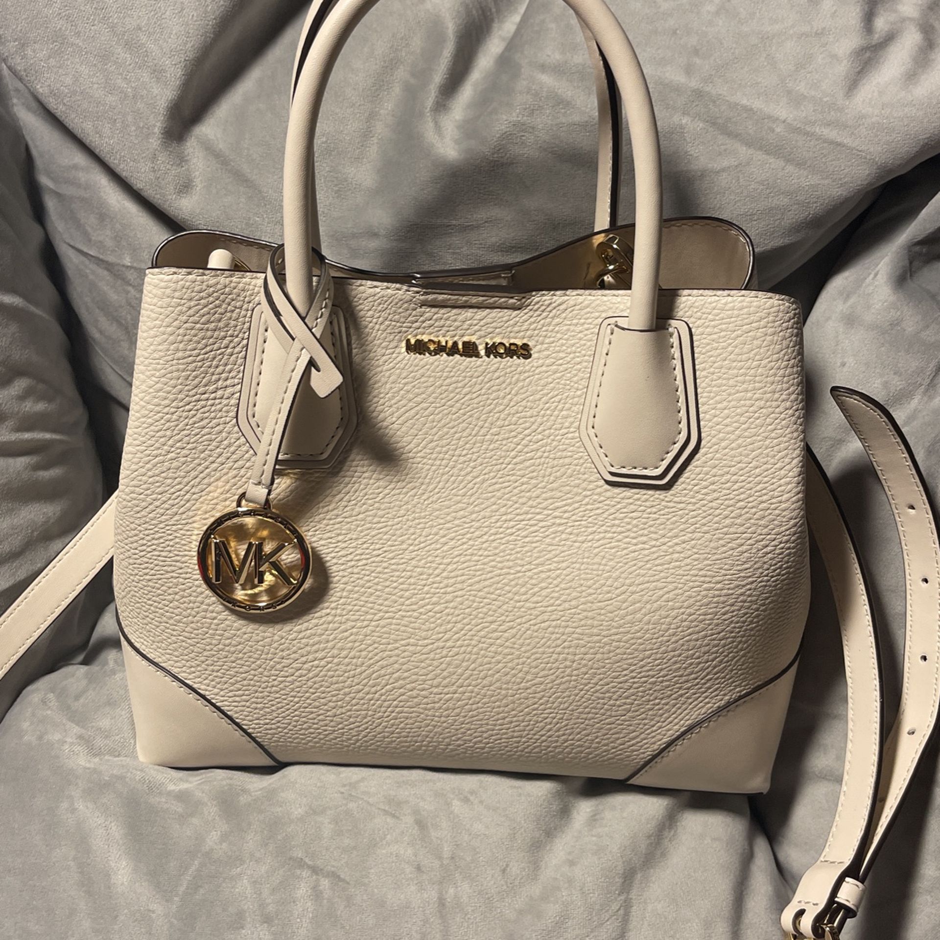 Bolsa De Mano Beige Nueva Michael Kors $100