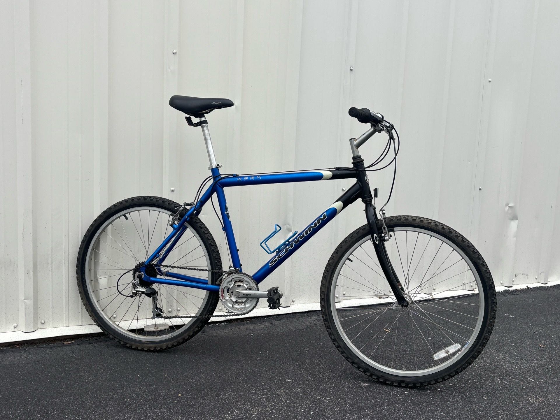 Schwinn MTB Hybrid Road Bike