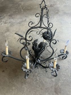 Chandelier Rooster