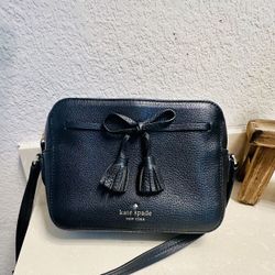 Kate Spade Sling Bag! ♠️✨