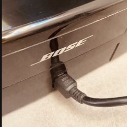 Like New Bose SoundDock Digital Music System With Carry Case 