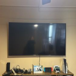75" Smart Tv