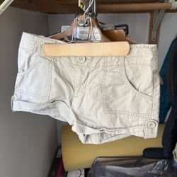 Women’s Beige Shorts 