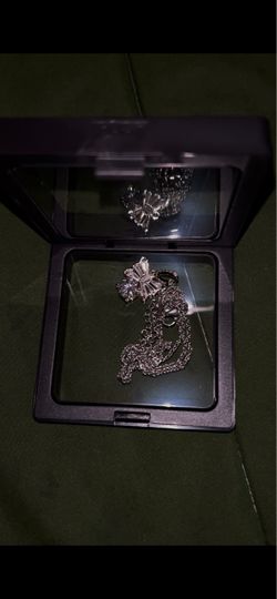 Silver  Bow Pendant Necklace