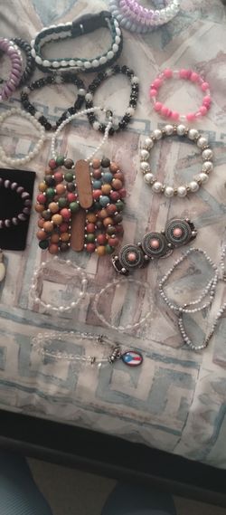 Jewelry bracelets