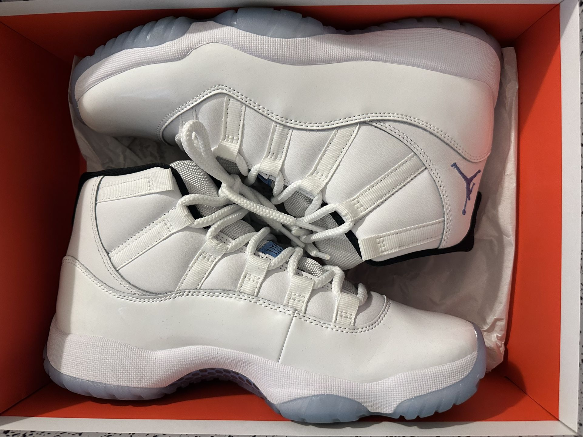Jordan 11 Legend Blues