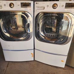 LG Steam Jumbo Washer And Dryer Electric 