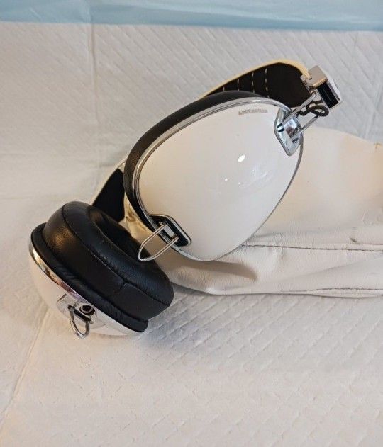 Skullcandy Aviator RocNation White Headphones