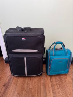 2x Travel Suitcases