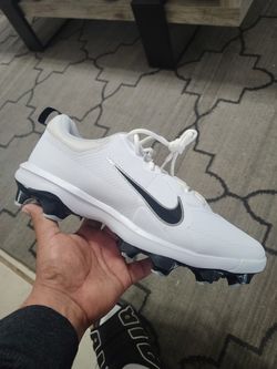 Trout Baseball Cleats