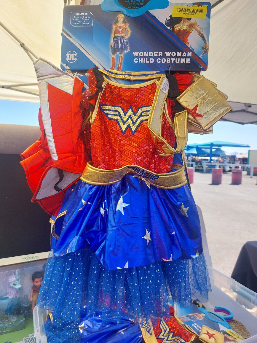 Wonder Woman  Child Costume. Brand New Sizes 3T-4T and 4-6