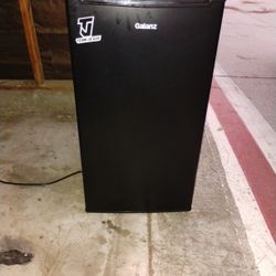 Mini Fridge And Freezer 