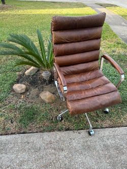 SLIGHTLY USED RESTORATION HARDWARE OVIEDO LEATHER/CHROME OFFICE CHAIR NO RIPS/TEARS