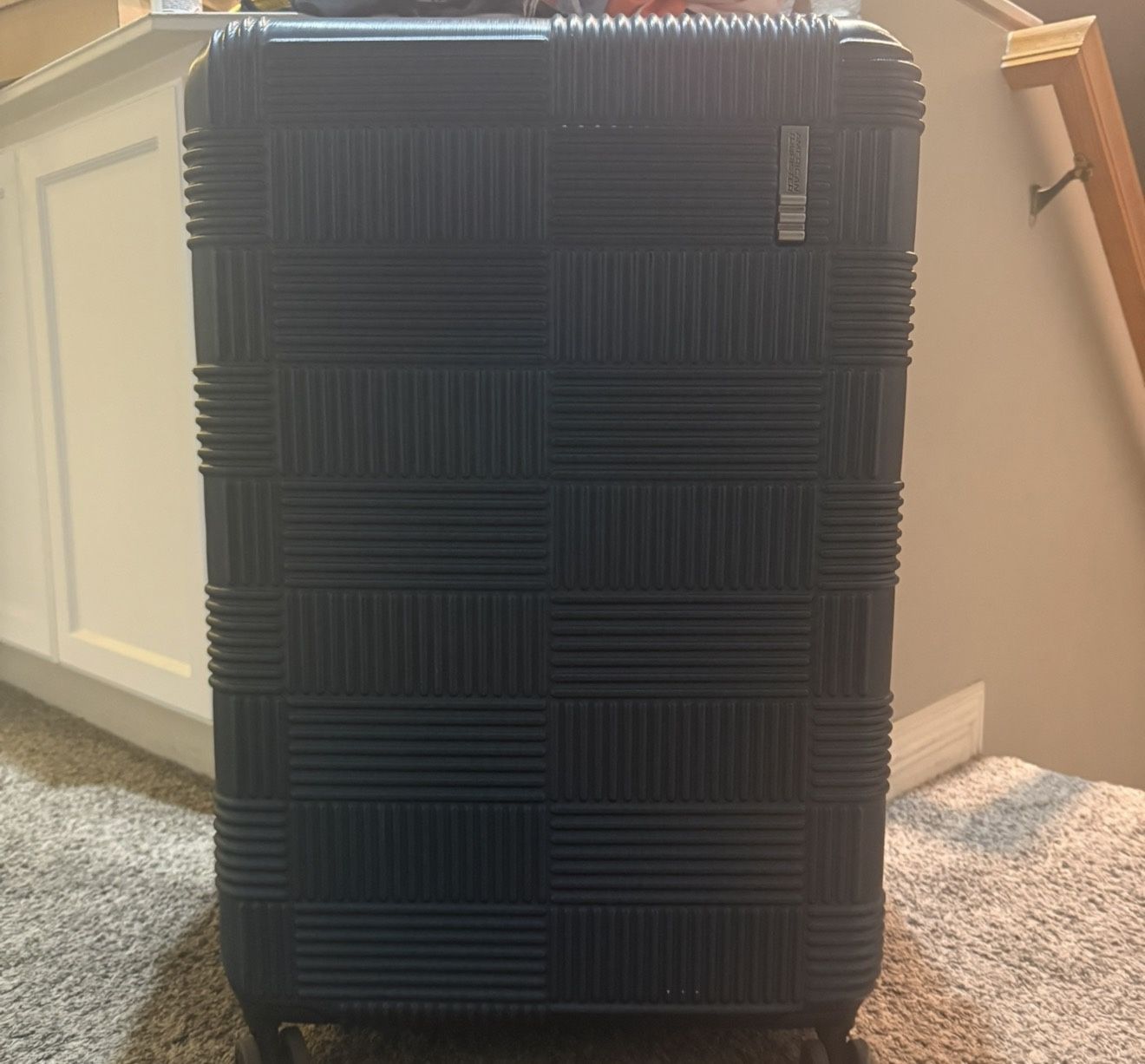 American Tourister Hardside Spinner Suitcase